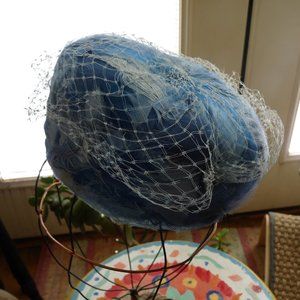 Vintage mid century blue feather pillbox hat net